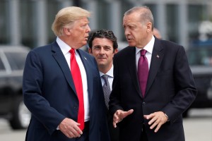 Trump po srečanju z Erdoganom meni, da je za Kurde v Turčiji dobro poskrbljeno