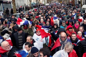 Francozi protestirali proti nasilju rumenih jopičev (FOTO)