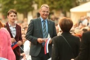 Marjan Podobnik: Zakaj Slovenija ni dobra mati za vse svoje državljane in kako doseči, da bo?