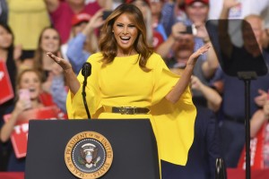 Razkrivamo, zakaj Melania Trump verjetno ne bo rešiteljica slovenske desnice