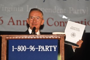 Umrl nesojeni predsednik ZDA Ross Perot