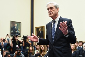 Mueller: Moje poročilo Trumpa ni povsem opralo krivde