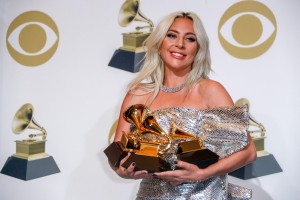 Lady Gaga naj bi zaigrala v kriminalni drami Gucci