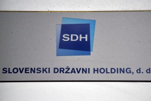 SDH zahteva izredno skupščino Petrola