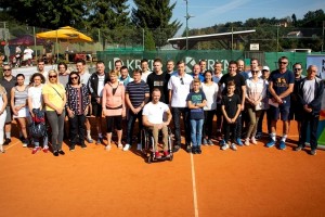 FOTO: Dobrodelnost in tenis z roko v roki