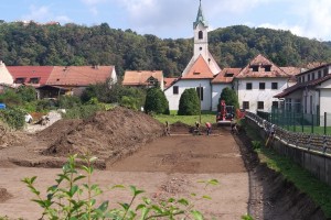 Gradnja prizidka in obnova krške knjižnice - začetek arheoloških raziskav