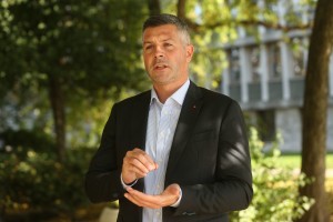 Kar polovica poslancev SD »padla za Svobodo«: poslovili so se Nemec, Židan, Trček ...