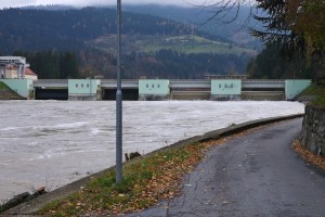 Za prebivalci nemirna noč, pretok Drave se bo po napovedih še povečeval