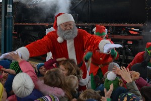 Vlaki s pravljičnimi junaki