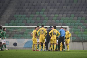 Nogometaši Domžal po okužbi igralca v karanteni najmanj do petka, začetek sezone se bo zavlekel