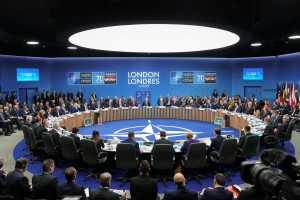 So v Londonu oživili "možgansko mrtvi" Nato?