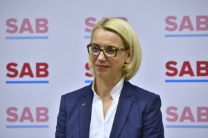 Vlada: V nacionalnem interesu je, da Angelika Mlinar dobi slovensko državljanstvo