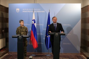 Erjavec: Ker so se Nemci odločili ostati, slovenski vojaki še niso zapustili Iraka