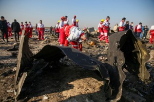 Iran bo črni skrinjici sestreljenega ukrajinskega letala poslal v Francijo