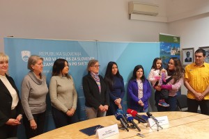 Zaradi pandemije ustavljena repatriacija Slovencev iz Venezuele