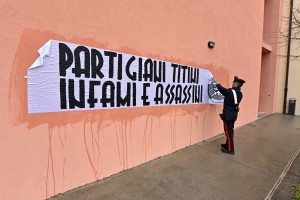 Plakati "Titovi partizani, zločinci in morilci" po vsej Italiji; MZZ protestira zoper "mazaško akcijo"