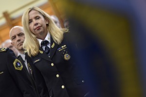 Bobnarjeva: Policija vodi predkazenski postopek zoper osebe izven policije