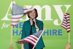 Bo ameriška Slovenka Amy Klobuchar kljub vsemu na koncu le prišla v Belo hišo?