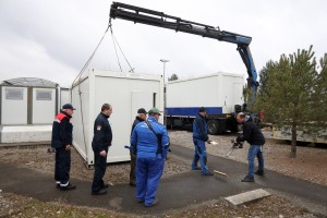 Hrvaška zaradi koronavirusa postavila zabojnike za epidemiologe na dveh mejnih prehodih s Slovenijo