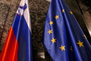 Eurobarometer: Slovenci glede prihodnosti EU nadpovprečno optimistični