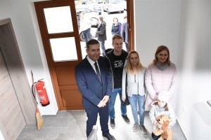 FOTO: Uradno predali prenovljeno stanovanjsko-poslovno zgradbo na Bohoričevi ulici