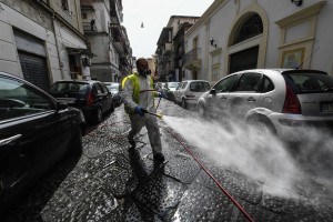 V Italiji koronavirus zahteval najmanj smrti v treh tednih