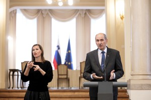 Janša optimistično o že prebolelih, v prihodnjih tednih na preizkušnji kapacitete zdravstvenega sistema