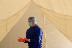 KORONAVIRUS: Še trije mrtvi, pandemija je terjala že 43 življenj