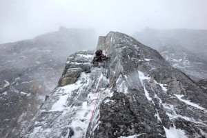 Slovenski alpinistki še pred globalno pandemijo splezali novi smeri na skrajnem severu Norveške