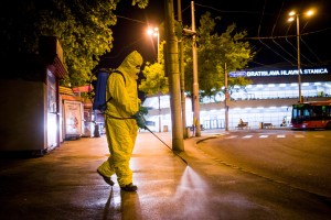 Najuspešnejša evropska država v boju proti pandemiji ni Slovenija, ampak Slovaška