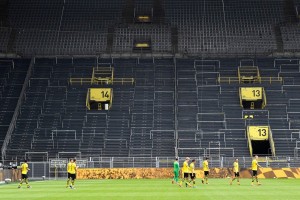 Tako so igralci in trenerji bundeslige ocenili vrnitev na stadione v senci koronavirusa