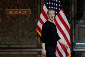 Zuckerbergov ples s hudičem: šef facebooka v navezi s Trumpom