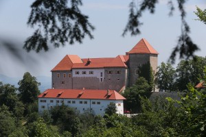 Čarobni grad na meji cesarstva: kdo je nekoč spal v sobah, ki so zdaj namenjene za turiste