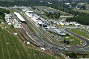 Madžari dirkačem in članom moštev formule 1 grozijo z zaporom, če ne bodo upoštevali omejitvenih ukrepov