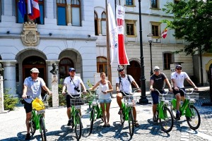 FOTO: Novomeška kolesarska infrastruktura navdušila kolesarje iz Torunja