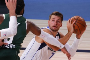 Luka Dončić popeljal Dallas do zmage nad Milwaukeejem