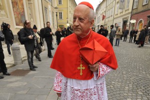 Bolečina kardinala Franca Rodeta: kdo je prijatelj, ki ga je prevaral?