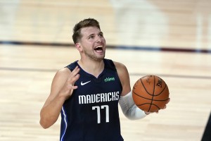 Velikansko priznanje za Luko Dončića: pri 21 letih je v elitni peterki lige NBA!