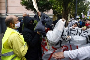 V Ljubljani je zavrelo: zagovorniki splava blokirali Pohod za življenje (FOTO)