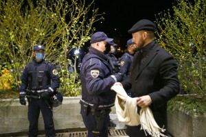 Policija zoper Zlatka vodi postopek zaradi nedostojnega vedenja; kolesarskega protesta v Ljubljani jutri ne bo