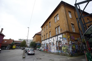 Na Metelkovi do smrti pretepli državljana Severne Makedonije