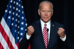 Biden: Putin je vojni zločinec