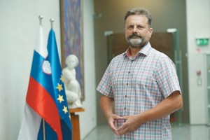 DeSUS v četrtek o morebitnem izstopu iz koalicije in izključitvi Polnarja