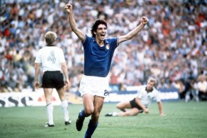 Italija žaluje: umrl je veliki Paolo Rossi, legenda azzurov in SP 1982