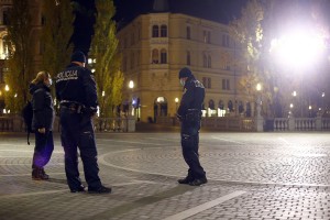 Neuradno: že 15. septembra lahko spet pričakujemo lockdown!