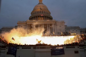 Tožilec ima na piki Trumpa, njegovega sina in podpornike