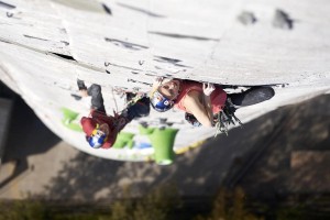 Garnbretova in Škofic na najvišjem dimniku v Evropi (VIDEO)