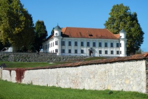 Dvorec Goričane, nesojeno domovanje kardinala Rodeta, se oktobra 2025 vrača v roke Nadškofije Ljubljana