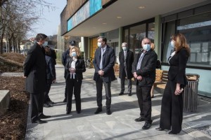 Pahor ob obisku v Novem mestu izrazil prepričanje, da bomo uspeli v boju proti epidemiji