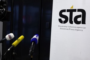 Vojna med vlado in STA se stopnjuje: to je zadnja poteza STA